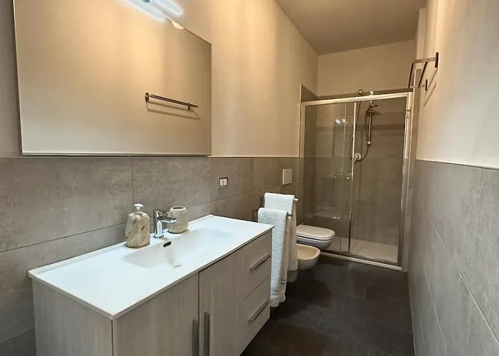 Bilocale Con Terrazzo E Garage In Centro 베르가모