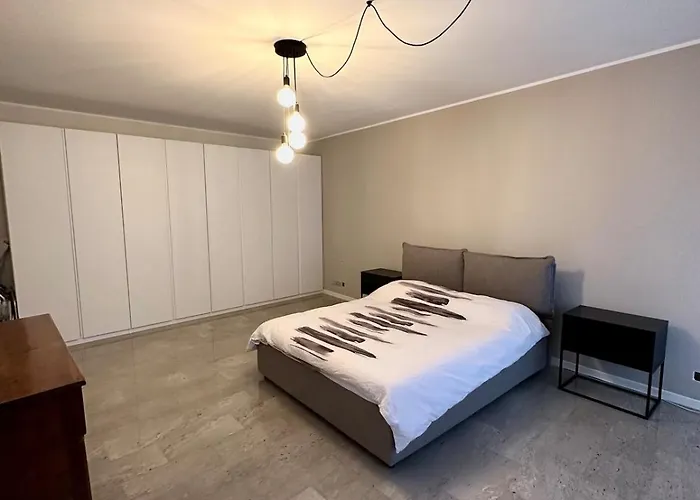 Bilocale Con Terrazzo E Garage In Centro 아파트