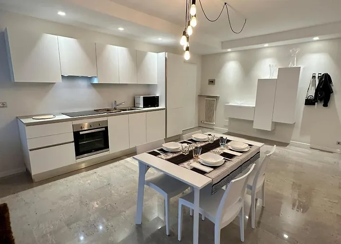 Apartment Bilocale Con Terrazzo E Garage In Centro Bergamo